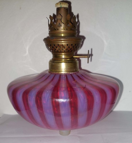 Toupie reservoir pour lampe - pour, a