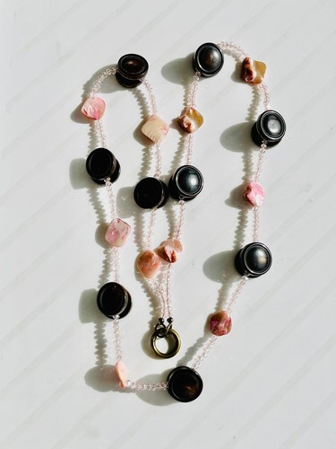 Collana bottoni corno - in,