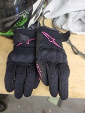 Guanti e stivali in pelle moto