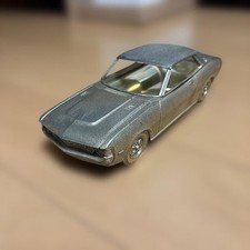 Celica mini auto statuina