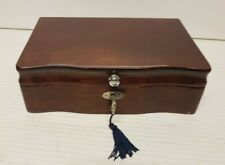porta gioielli scatola  in vero legno noce con chiave lusso 22X14X7 unico nuovo