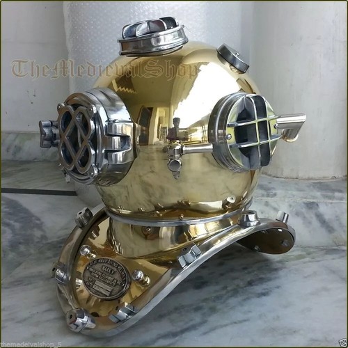 Elmetto antico designer