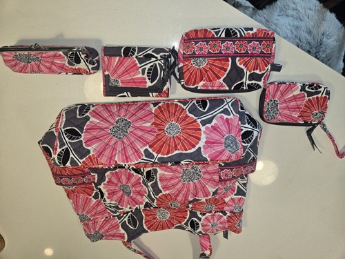 Vera bradley call coral - vera,