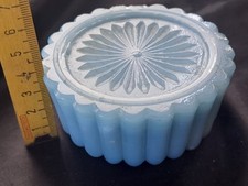 Antico raro stampo Pasta Ravioli Biscotti in vetro opaline azzurro 