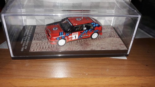 Lancia delta integrale - 1/64,