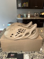 Taglia 13 Adidas Yeezy Foam