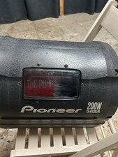 subwoofer attivo per auto