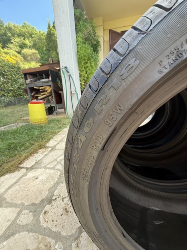Gomme auto estive 255 r18 - auto,