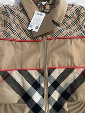 GIACCA NUOVA CON ETICHETTE BURBERRY NOVA CHECK THOMAS ZIP LOGO RAGAZZI BAMBINI TAGLIA 4Y TAN CHECK
