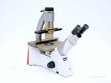 Microscopio invertito Leica