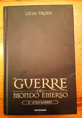 Licia troisi guerre - -,