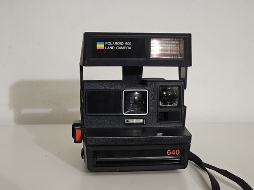 Polaroid land camera - polaroid,