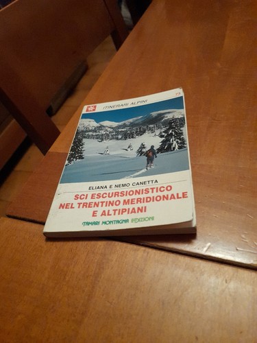 Sci escursoonistico nel - sci,