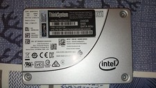 Hard Disk Intel SSD da 240 Gb 2.5"