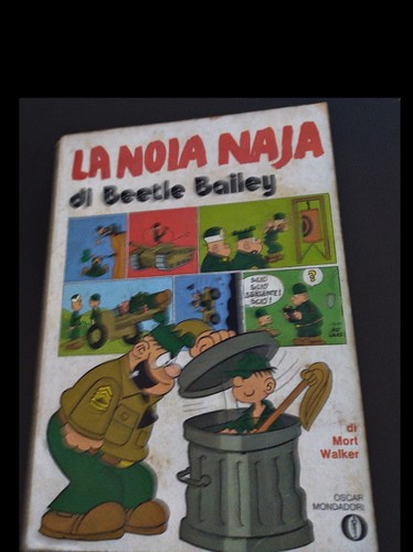 Mort walker noia naja - naja, di