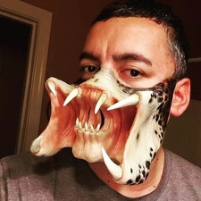 Alien Predator Cosplay Lattice