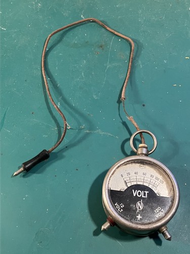 Antico voltmetro anni cassa - antico,