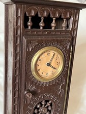 mobiletto francese con orologio a carica anni 70/80.