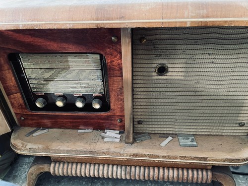 Antica radio valvole - ,