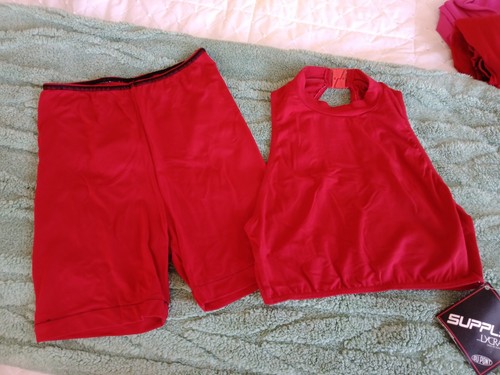 Pantaloncini crop top - top, nuovi