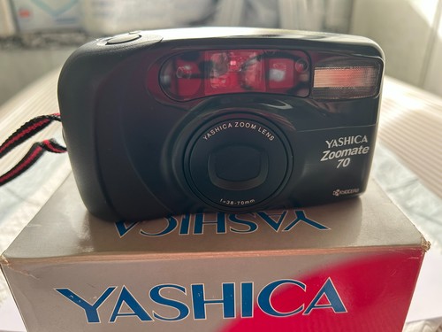 Macchina fotografica yashica - fotografica,