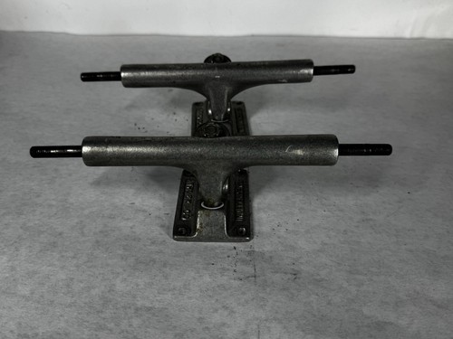 Camion skateboard indipendenti