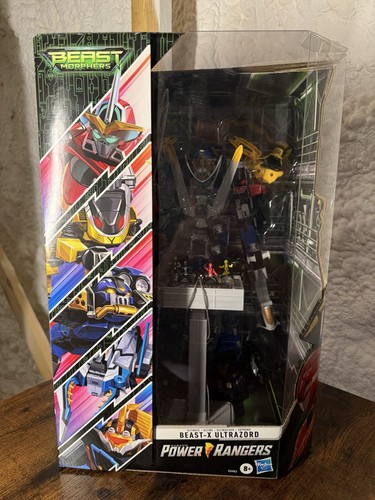 Modellino power rangers beast - power,