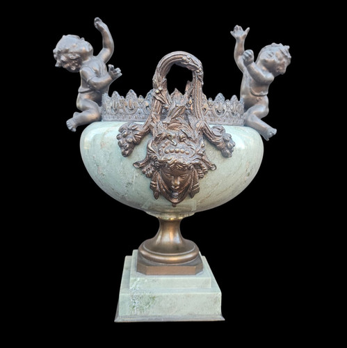 Antico vaso ciotola