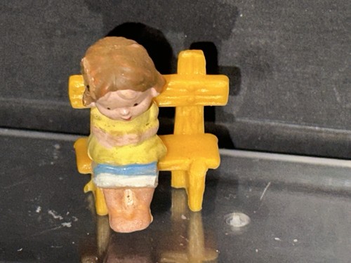 Vecchie figurine vecchie