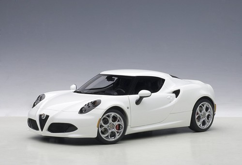 Alfa romeo glossy - 1/18, 4c