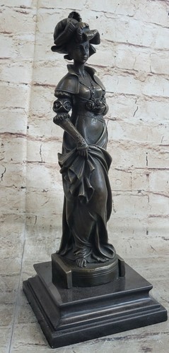 Grande statua vittoriana