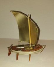 Miniature sailing boat sailing