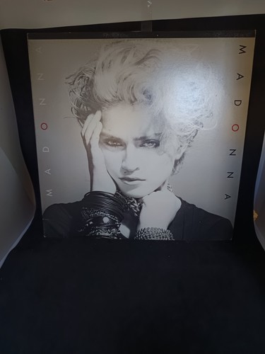 Madonna giri 1983 - 33,