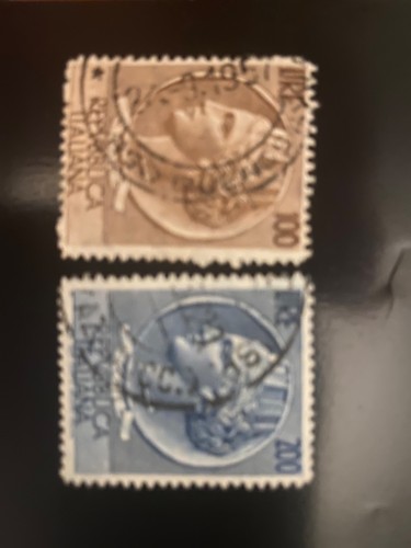 Francobollo italiano 100 - italiano,