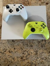 Xbox One S | 1 Tb |  2 Controller | 1 Gioco