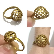 Anello che riflette - che,