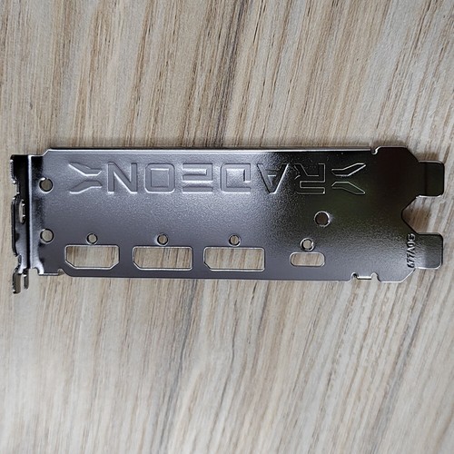 Per amd radeon - rx6800xt, 6900xt