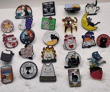 Lotto 25 pezzi spille smaltate gatto carino e impertinente divertente meme gattino spilla collezione regalo