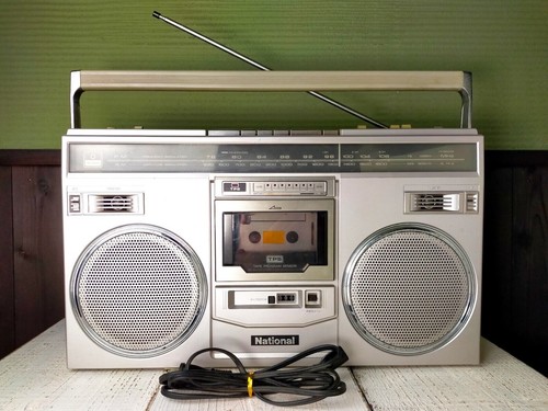Registratore cassette radio - a,