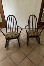 Rara coppia di sedie Inglesi a Dondolo vintage Ercol con cuscini originali