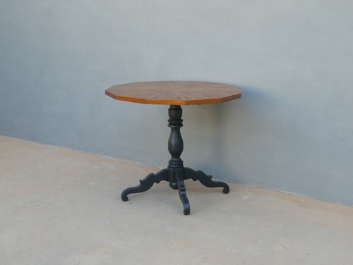 Tavolo tavolino sfaccetatto