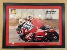 Barry Sheene - Poster notizie moto firmato personalmente - incorniciato. Grande e in ottime condizioni