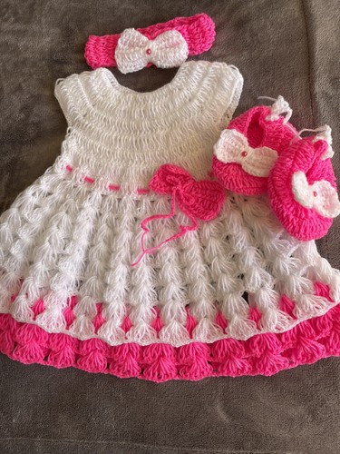 Vestiti bambina all'uncinetto