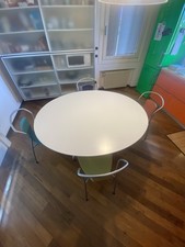 Tavolo Design Con Sedie Abbinate (4)