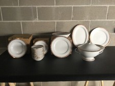 Servizio piatti porcellana da