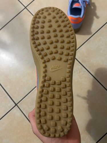 Nike field general - general,