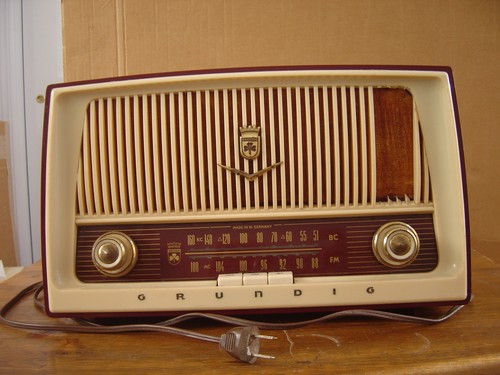 Vintage grundig radio model - vintage,