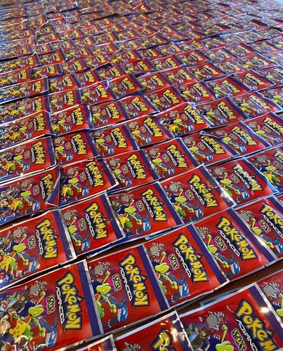 Pokemon 100 sealed boosters - pokemon,