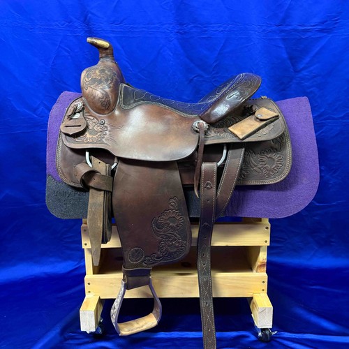 Circle roping saddle - circle,