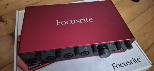 Focusrite scarlett 18i8 - focusrite,